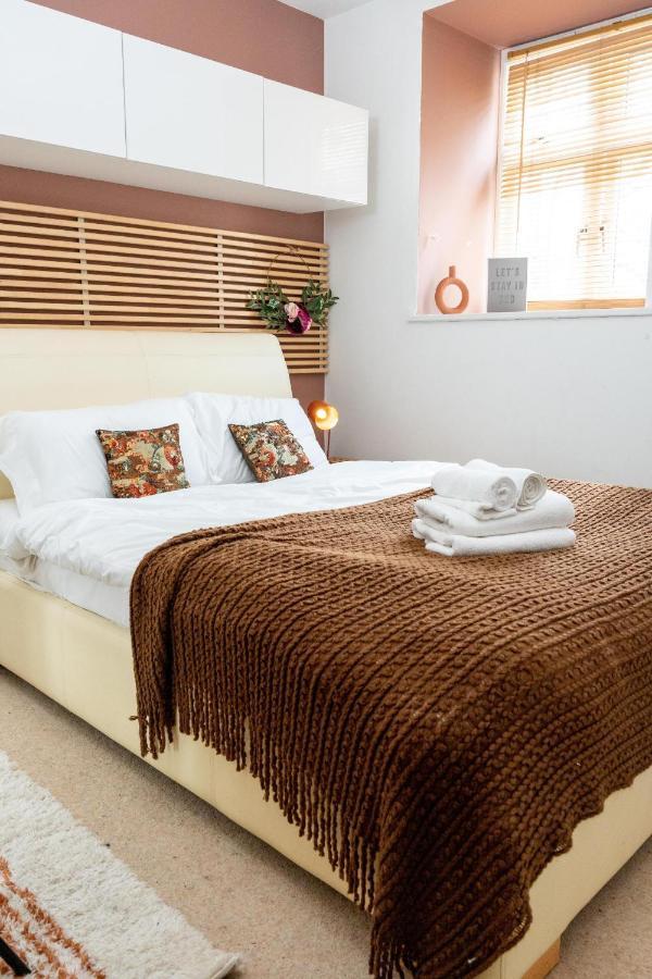 Modern & Spacious Flat In The Centre Of Bristol! Eksteriør billede